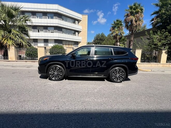 Toyota Highlander 2023, 29,000 km - 2.5 l - Bakı