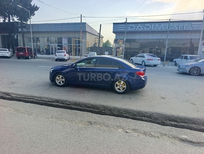 Chevrolet Cruze 2013, 342,000 km - 1.4 l - Astara