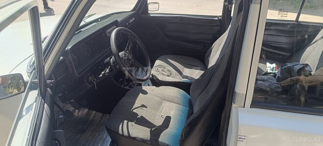 LADA (VAZ) 2107 2001, 128,000 km - 1.6 л - Bakı