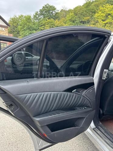 Mercedes E 320 2004, 260,000 km - 3.2 l - Quba