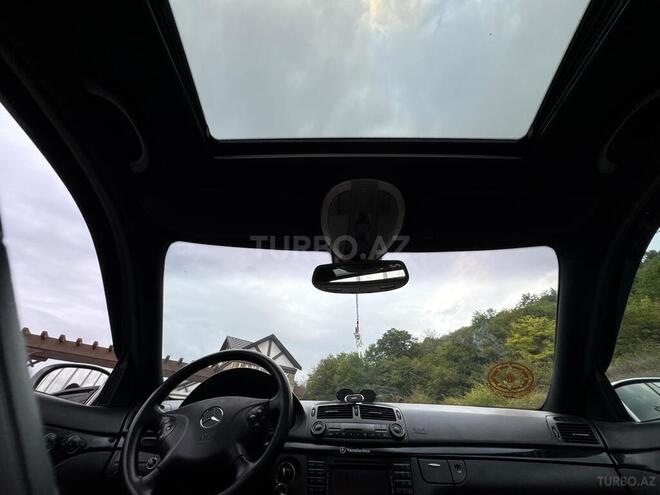 Mercedes E 320 2004, 260,000 km - 3.2 l - Quba