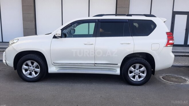 Toyota Land Cruiser Prado 2011, 130,000 km - 2.7 л - Bakı