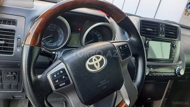 Toyota Land Cruiser Prado 2011, 130,000 km - 2.7 л - Bakı