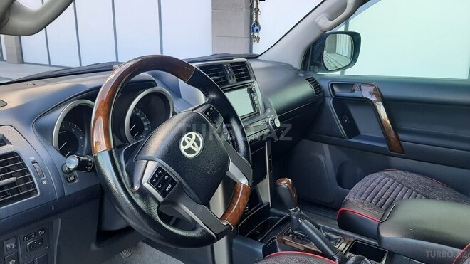 Toyota Land Cruiser Prado 2011, 130,000 km - 2.7 л - Bakı