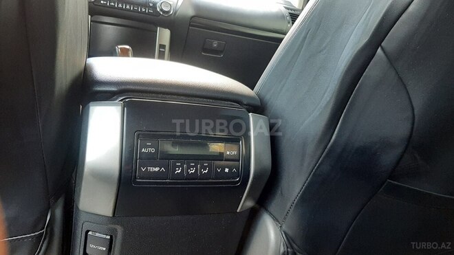Toyota Land Cruiser Prado 2011, 130,000 km - 2.7 л - Bakı