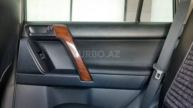 Toyota Land Cruiser Prado 2011, 130,000 km - 2.7 л - Bakı