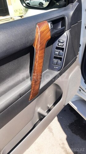 Toyota Land Cruiser Prado 2011, 130,000 km - 2.7 л - Bakı