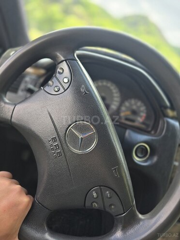 Mercedes E 230 1997, 200,000 km - 2.3 l - Bakı