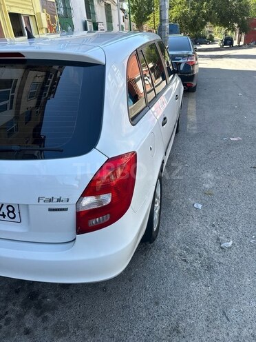Skoda Fabia 2012, 387,088 km - 1.2 l - Bakı