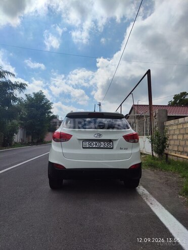 Hyundai ix35 2010, 322,000 km - 2.0 л - Qusar