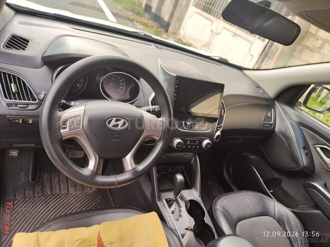 Hyundai ix35 2010, 322,000 km - 2.0 л - Qusar