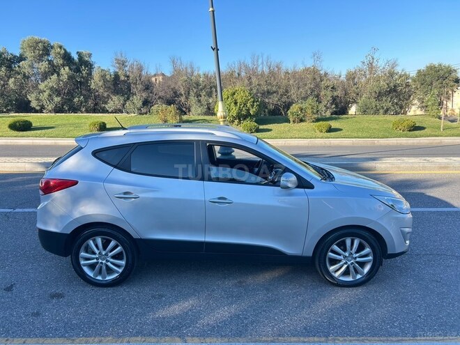 Hyundai ix35 2010, 256,000 km - 2.0 l - Bakı