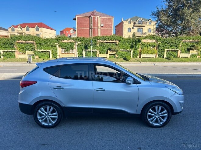 Hyundai ix35 2010, 256,000 km - 2.0 l - Bakı