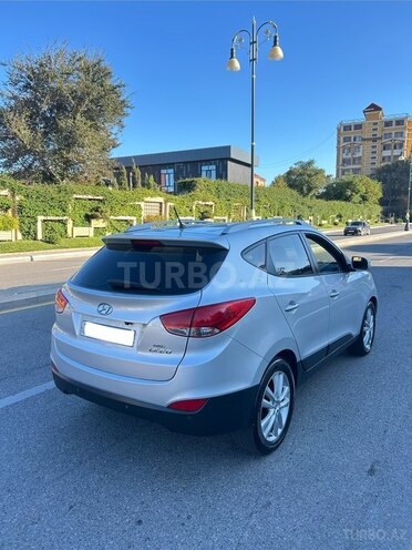 Hyundai ix35 2010, 256,000 km - 2.0 l - Bakı
