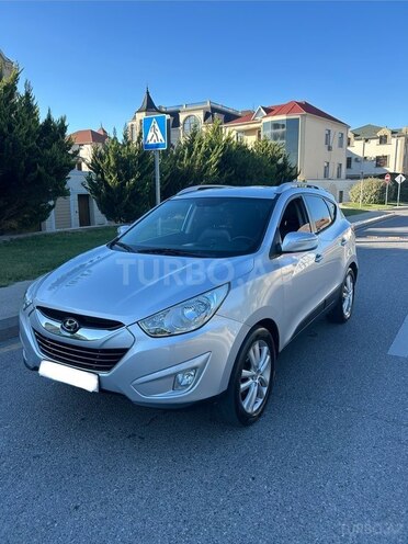 Hyundai ix35 2010, 256,000 km - 2.0 l - Bakı
