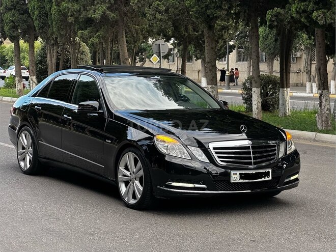 Mercedes E 250 2010, 203,100 km - 1.8 l - Bakı