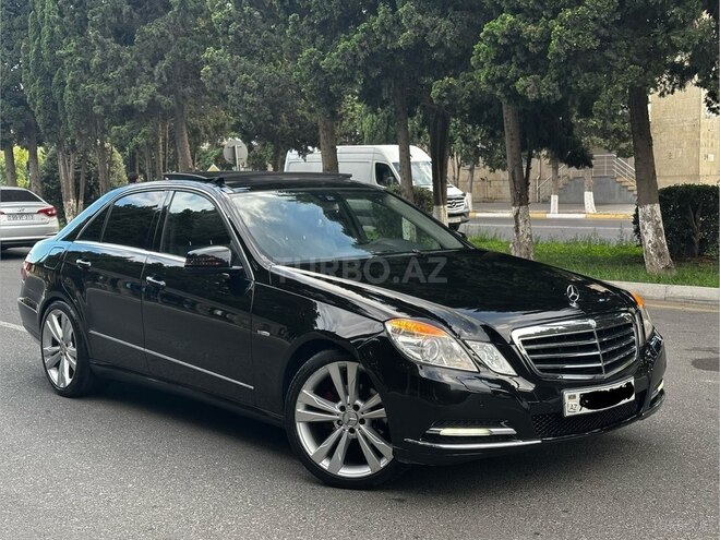 Mercedes E 250 2010, 203,100 km - 1.8 l - Bakı