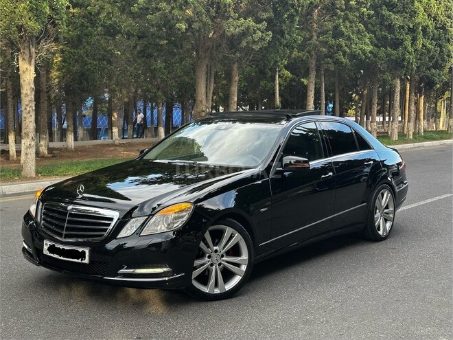 Mercedes E 250 2010, 203,100 km - 1.8 l - Bakı