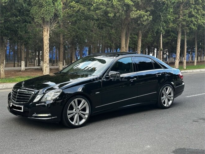 Mercedes E 250 2010, 203,100 km - 1.8 l - Bakı