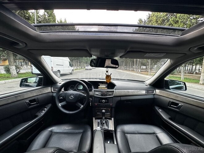 Mercedes E 250 2010, 203,100 km - 1.8 l - Bakı
