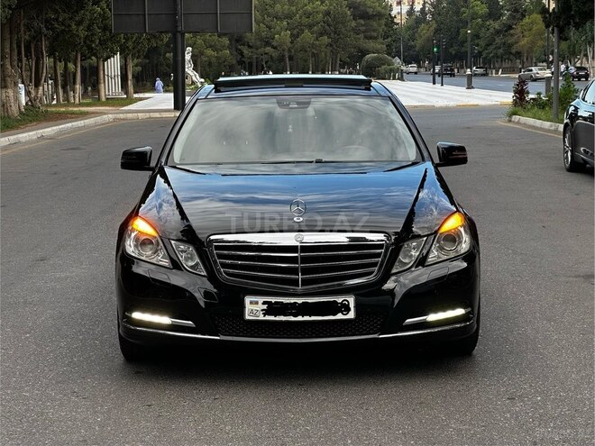 Mercedes E 250 2010, 203,100 km - 1.8 l - Bakı