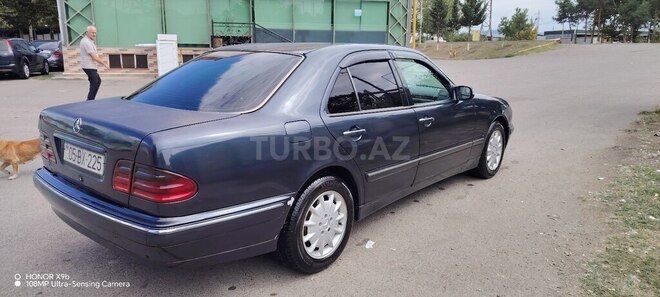Mercedes E 220 1999, 450,000 km - 2.2 l - Ağstafa