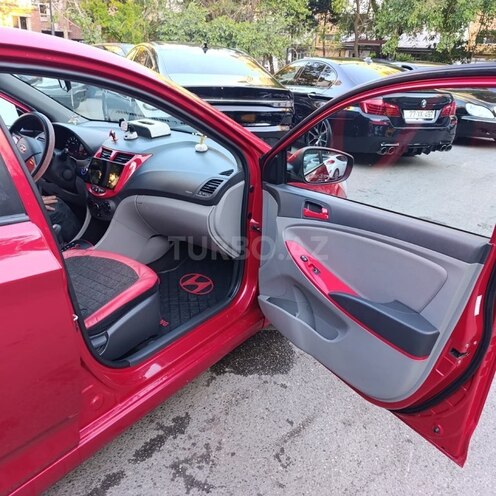 Hyundai Accent 2016, 198,633 km - 1.6 l - Bakı
