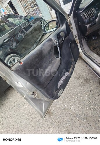 Opel Vectra 1996, 295,000 km - 1.6 л - Quba