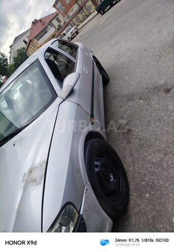 Opel Vectra 1996, 295,000 km - 1.6 л - Quba