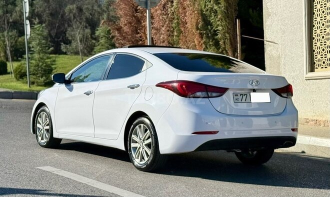 Hyundai Avante 2014, 250,000 km - 1.6 l - Bakı