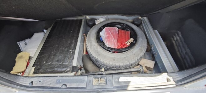Mercedes E 240 1999, 304,919 km - 2.4 l - Bakı