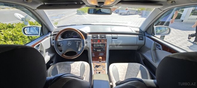 Mercedes E 240 1999, 304,919 km - 2.4 l - Bakı