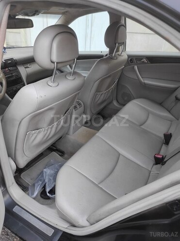 Mercedes C 200 2003, 335,000 km - 1.8 l - Bakı
