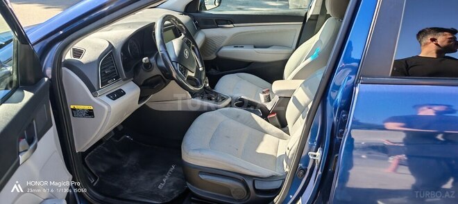 Hyundai Elantra 2017, 107,454 km - 2.0 l - Bakı