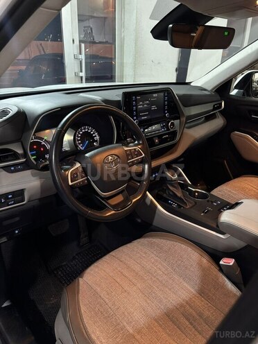 Toyota Highlander 2022, 64,000 km - 2.5 l - Bakı