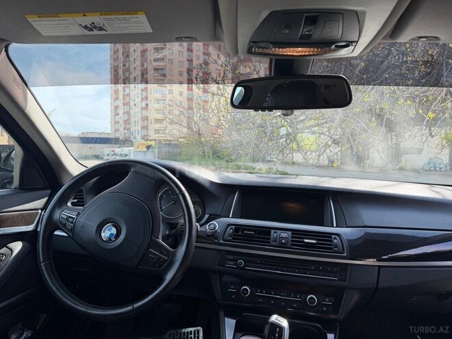 BMW 528 2013, 240,000 km - 2.0 l - Bakı