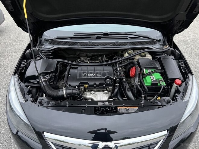 Opel Astra 2010, 150,000 km - 1.4 л - Qusar