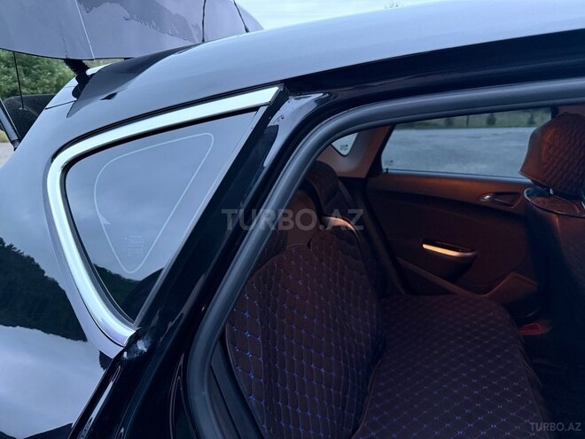 Opel Astra 2010, 150,000 km - 1.4 л - Qusar