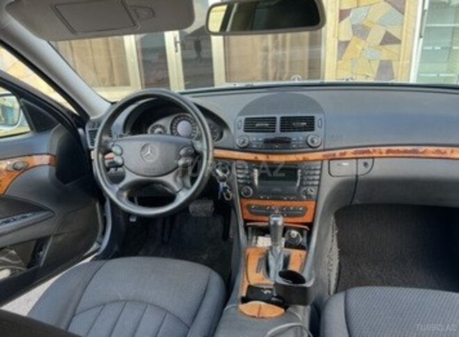 Mercedes E 220 2006, 295,120 km - 2.2 l - Bakı