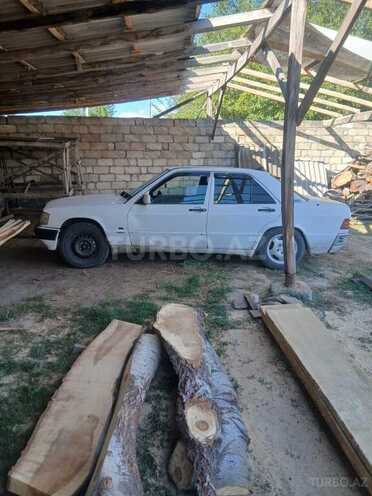 Mercedes 190 1990, 200,000 km - 2.0 л - Ucar