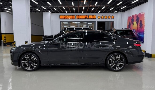 BMW 740 2024, 29,000 km - 3.0 l - Bakı