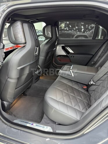 BMW 740 2024, 29,000 km - 3.0 l - Bakı