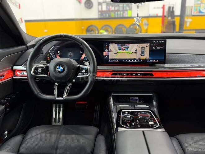 BMW 740 2024, 29,000 km - 3.0 l - Bakı