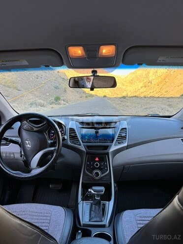 Hyundai Elantra 2015, 175,000 km - 1.8 l - Naxçıvan