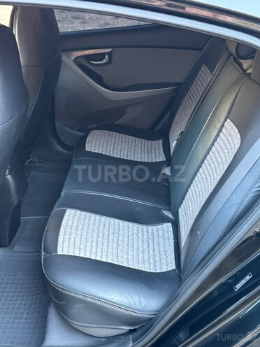 Hyundai Elantra 2015, 175,000 km - 1.8 l - Naxçıvan