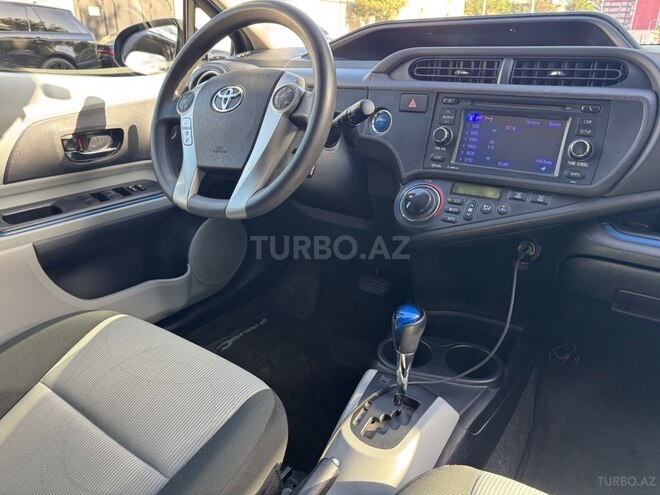 Toyota Aqua 2015, 88,000 km - 1.5 l - Bakı