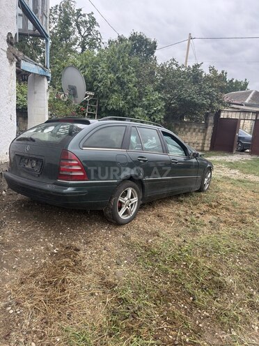 Mercedes E 220 2001, 300,000 km - 2.2 l - Xaçmaz
