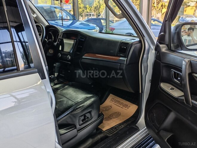 Mitsubishi Pajero 2007, 266,000 km - 3.0 l - Sumqayıt