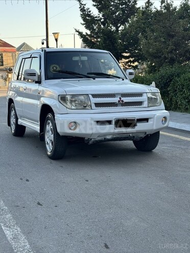 Mitsubishi Pajero io 1999, 335,000 km - 1.8 l - Bakı
