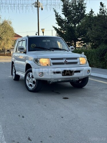 Mitsubishi Pajero io 1999, 335,000 km - 1.8 l - Bakı